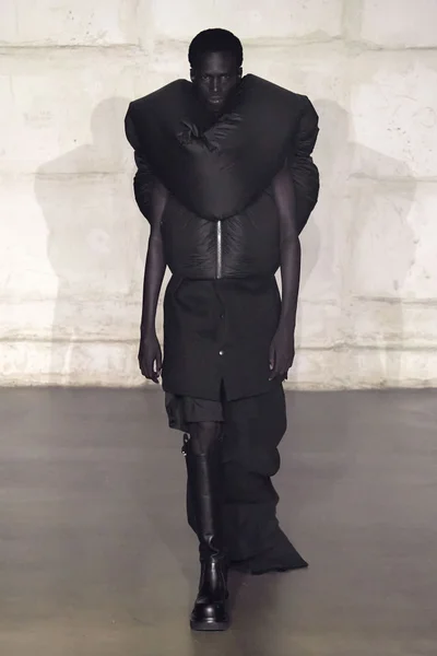 Look 5